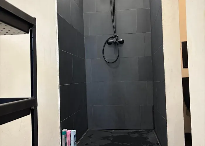 Apartmán Industrial Zone-studio 3 *