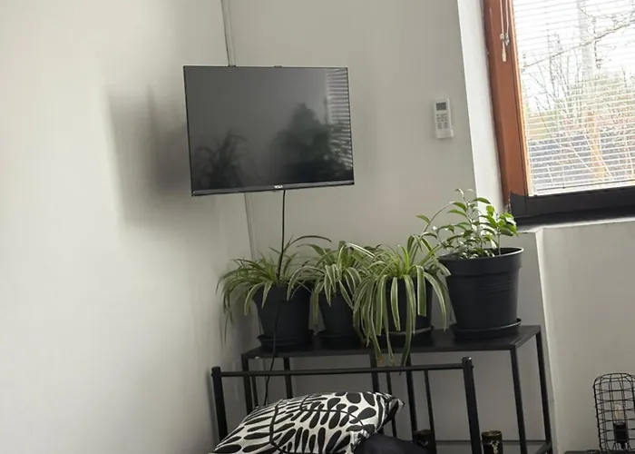 Industrial Zone-studio 3 *