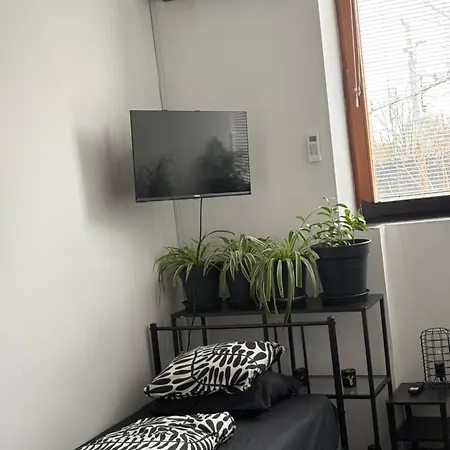 Industrial Zone-studio 3 *